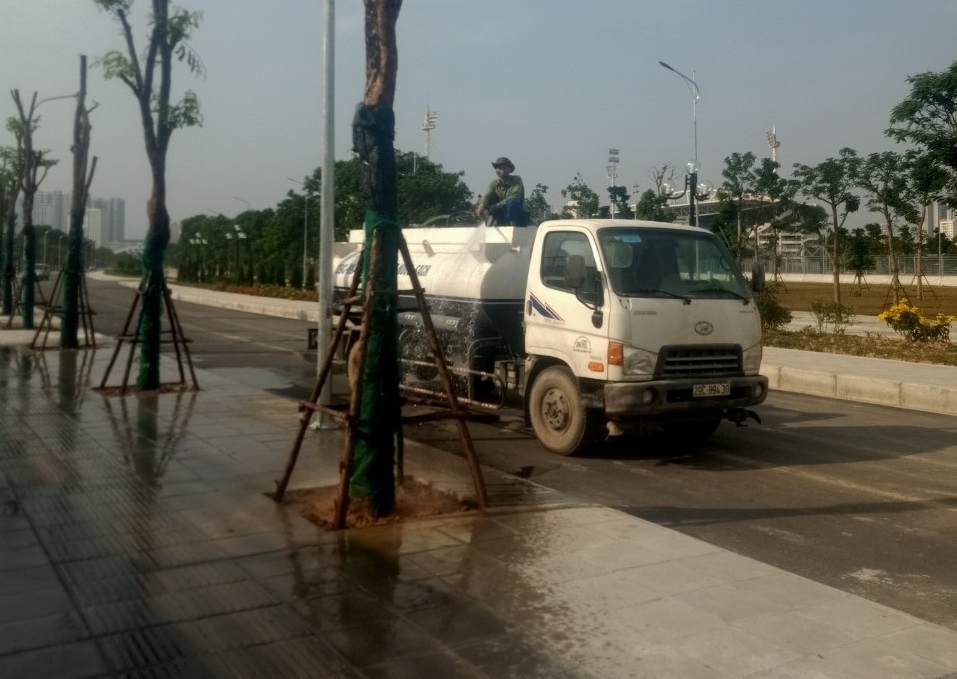 Cho thuê xe tưới cây nội thành Hà Nội